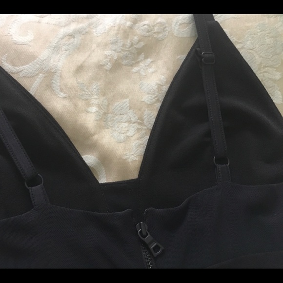 ALICE + OLIVIA MAXI BLACK DRESS WITH SHEER INSET - Picture 7 of 8